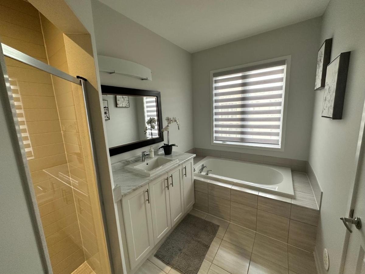 Modern Townhouse, Vaughan, Ontario, Canada Exteriér fotografie